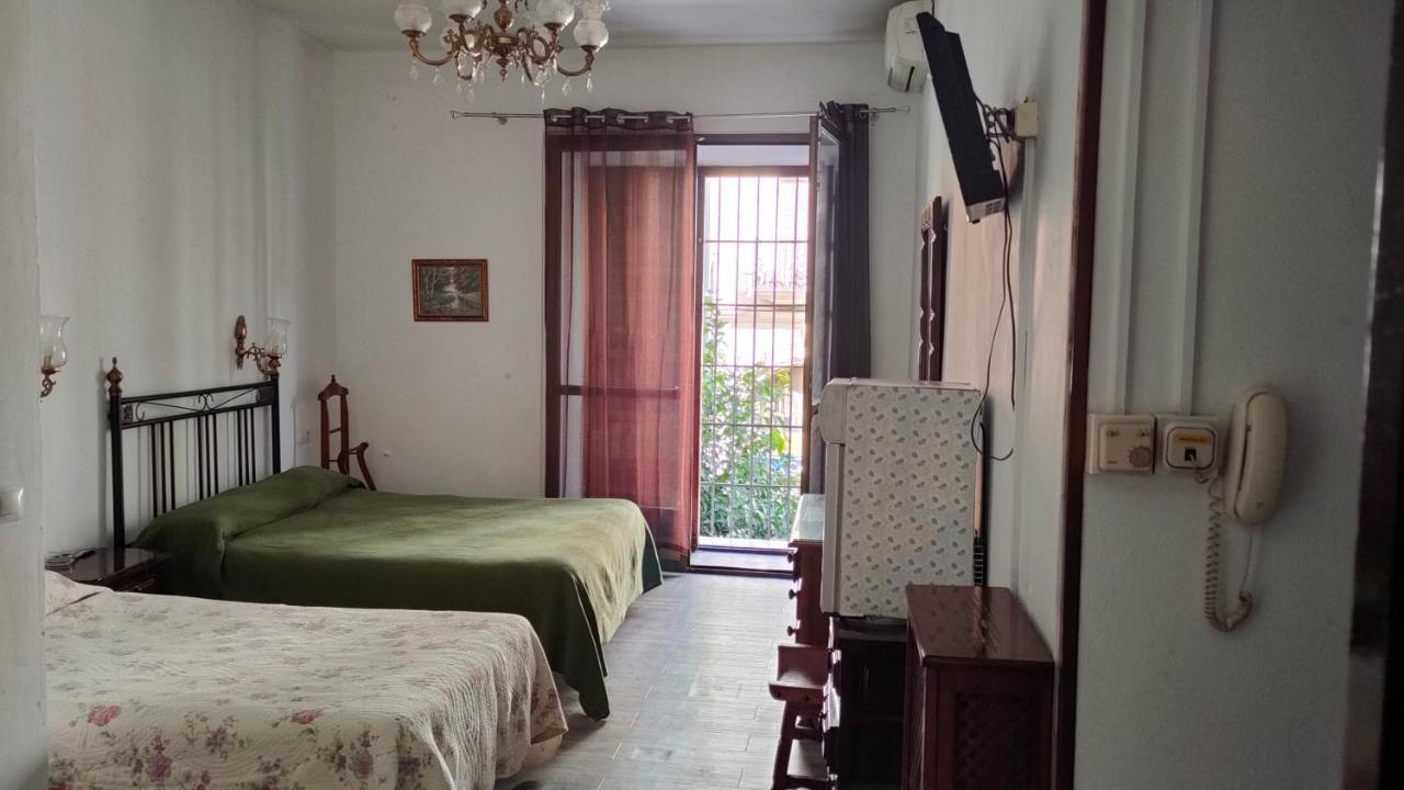 Hostal Colon Αντεκέρα Εξωτερικό φωτογραφία