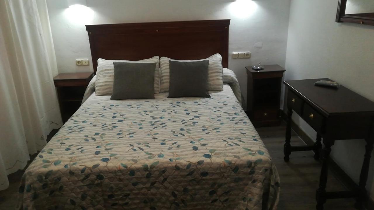 Hostal Colon Αντεκέρα Εξωτερικό φωτογραφία