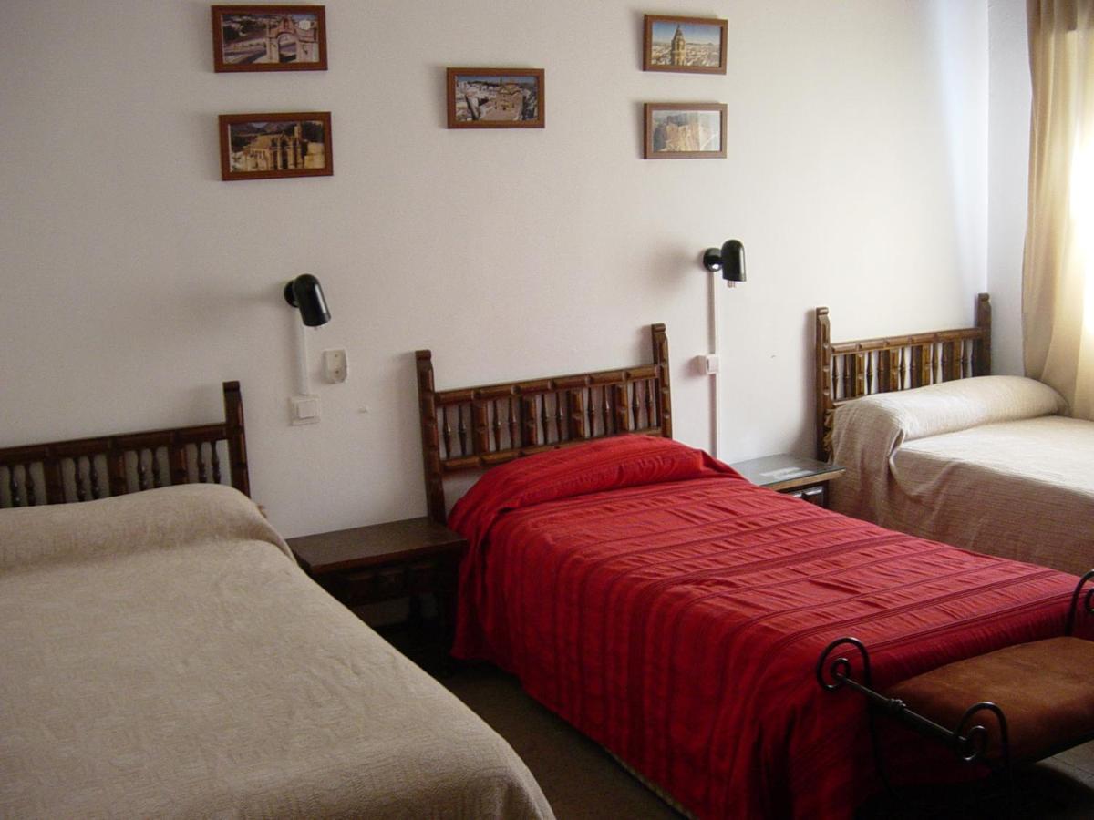 Hostal Colon Αντεκέρα Εξωτερικό φωτογραφία